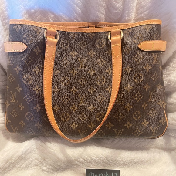 Louis Vuitton Handbags - Authentic Louis Vuitton Batignolles Horizontal Handbag